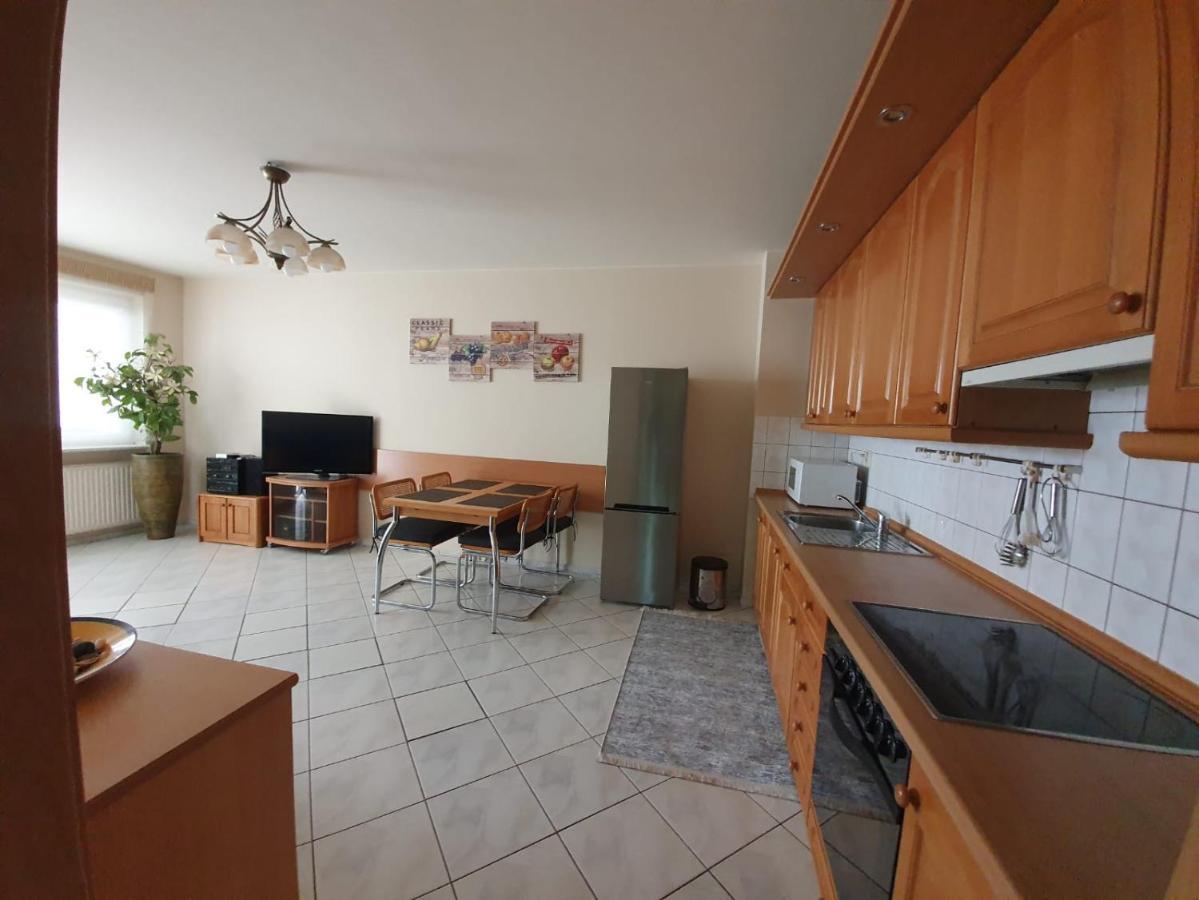 Apartament Koala Kolobrzeg, 50 M Do Plazy, Garaz-Po Wczesniejszej Rezerwacji U Wlascicieli, Wifi, Mile Widziane Czworonogi Exterior foto