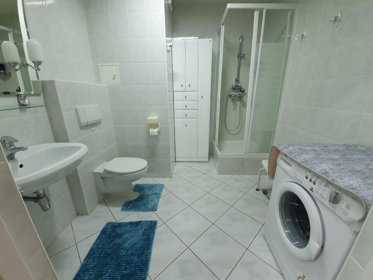 Apartament Koala Kolobrzeg, 50 M Do Plazy, Garaz-Po Wczesniejszej Rezerwacji U Wlascicieli, Wifi, Mile Widziane Czworonogi Exterior foto