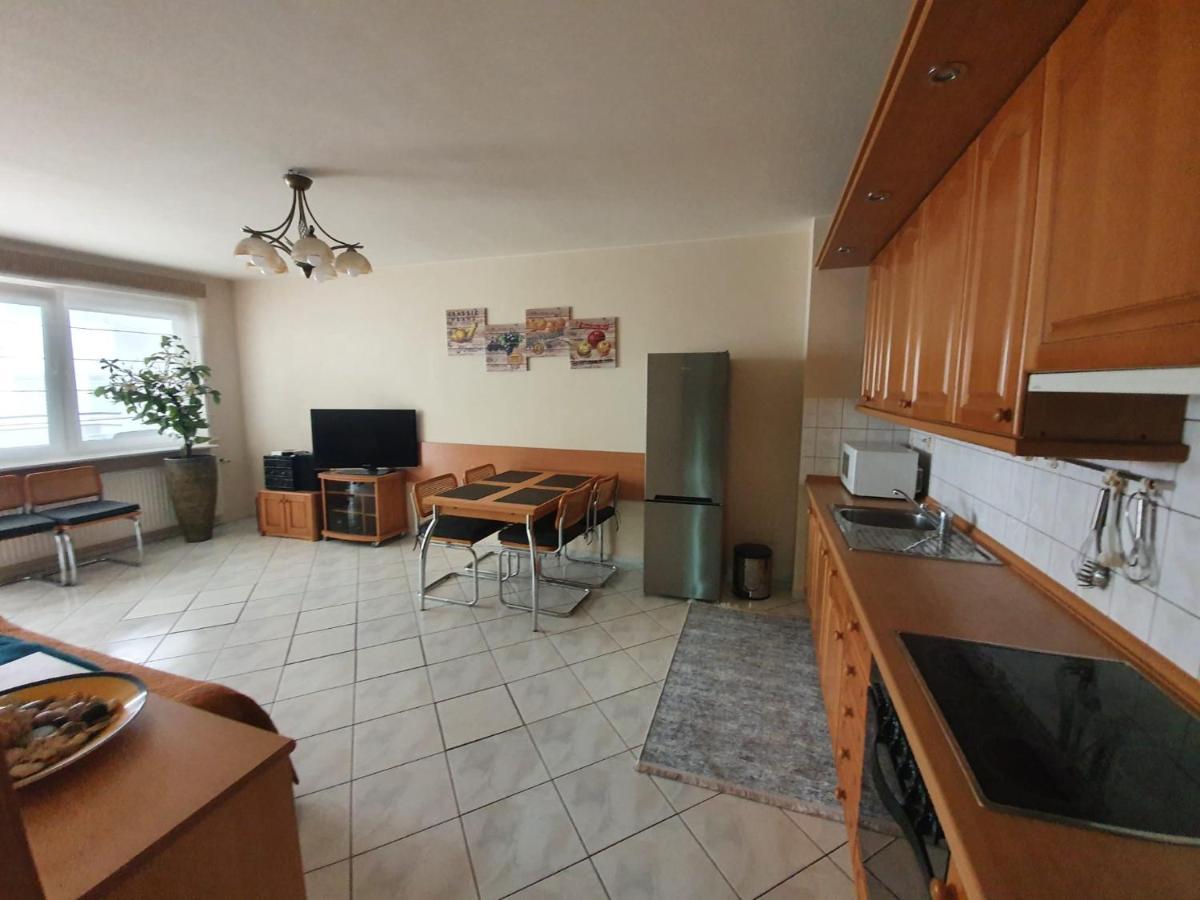Apartament Koala Kolobrzeg, 50 M Do Plazy, Garaz-Po Wczesniejszej Rezerwacji U Wlascicieli, Wifi, Mile Widziane Czworonogi Exterior foto