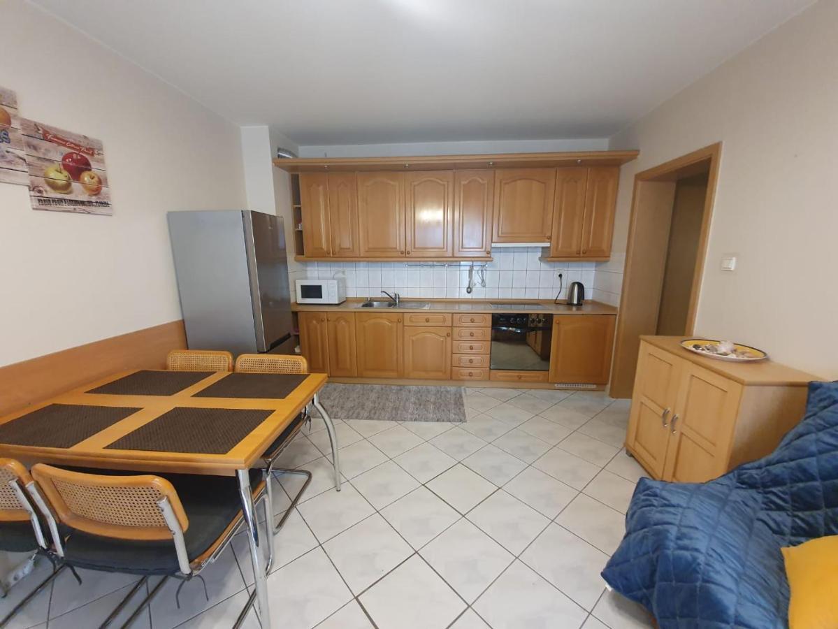 Apartament Koala Kolobrzeg, 50 M Do Plazy, Garaz-Po Wczesniejszej Rezerwacji U Wlascicieli, Wifi, Mile Widziane Czworonogi Exterior foto