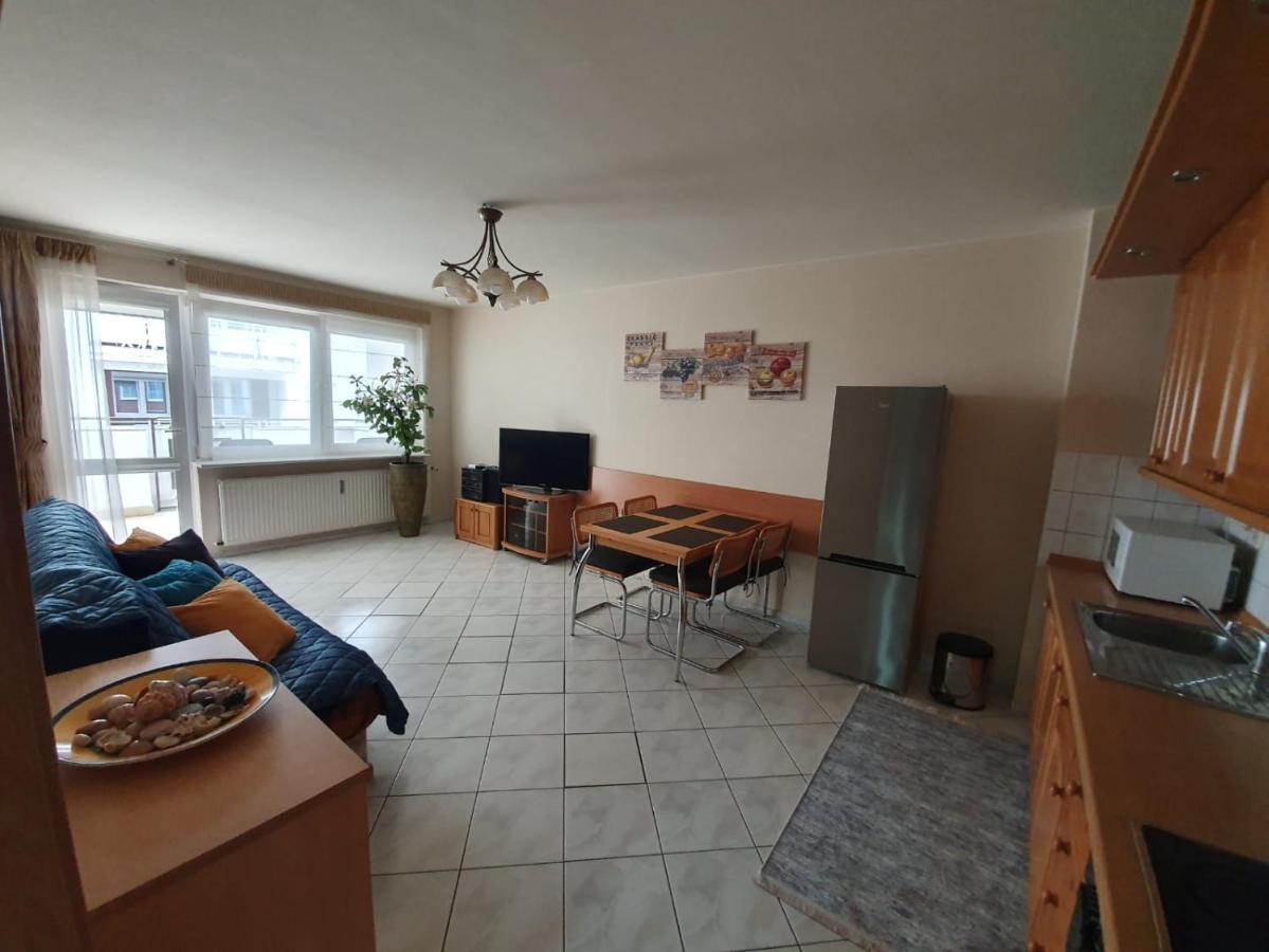 Apartament Koala Kolobrzeg, 50 M Do Plazy, Garaz-Po Wczesniejszej Rezerwacji U Wlascicieli, Wifi, Mile Widziane Czworonogi Exterior foto